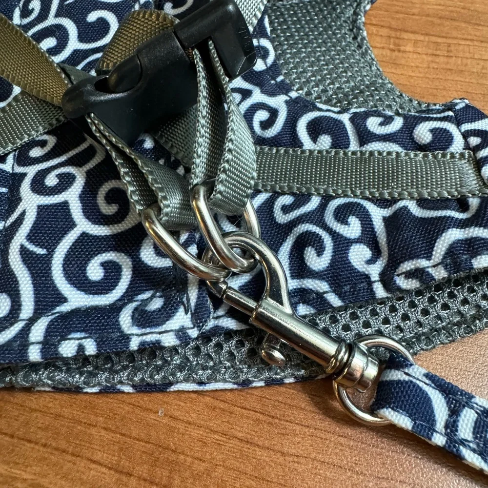 Never used: Small dog/kitten harness by Sutepet